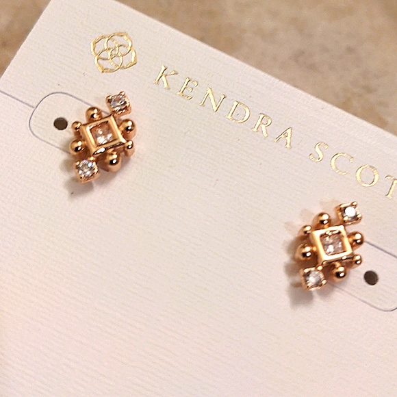 NEW Kendra Scott Tilda Stud Earrings in Rose Gold - Picture 6 of 8
